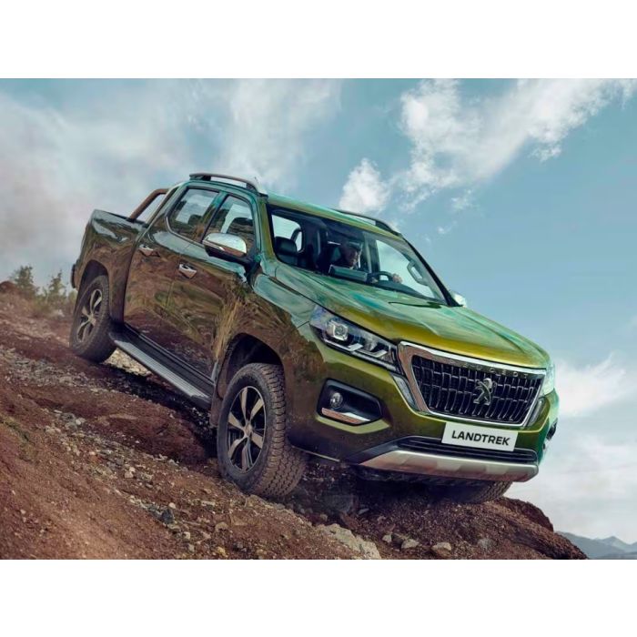LANDTREK DC 2,2D MT 4WD PRO 2025