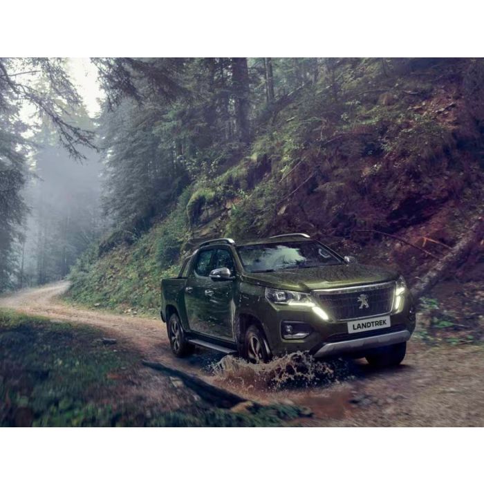 LANDTREK DC 2,2D MT 4WD PRO 2025