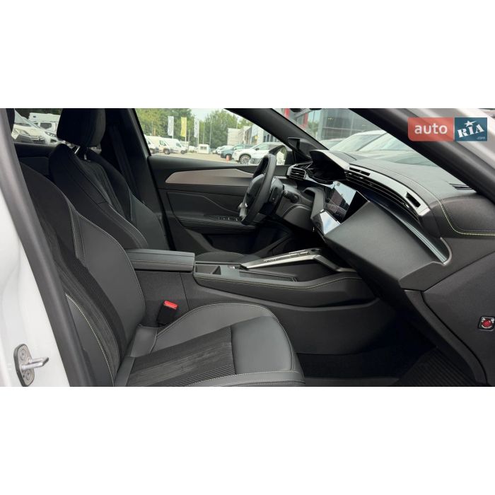 Peugeot НОВИЙ 408 1,6 л PureTech (215 к. с.) АКПП-8 GT 2026