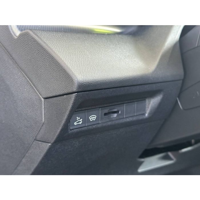 ДЕМО Peugeot 408 1,6 л PureTech (215 к. с.) АКПП-8 GT 2024 