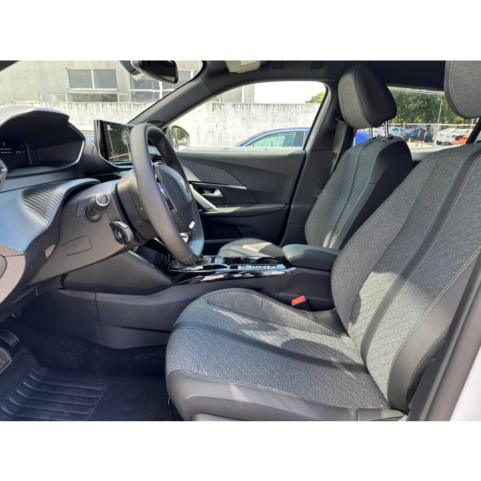 Peugeot 2008 1.2 PT 130 AT6 Allure 2025