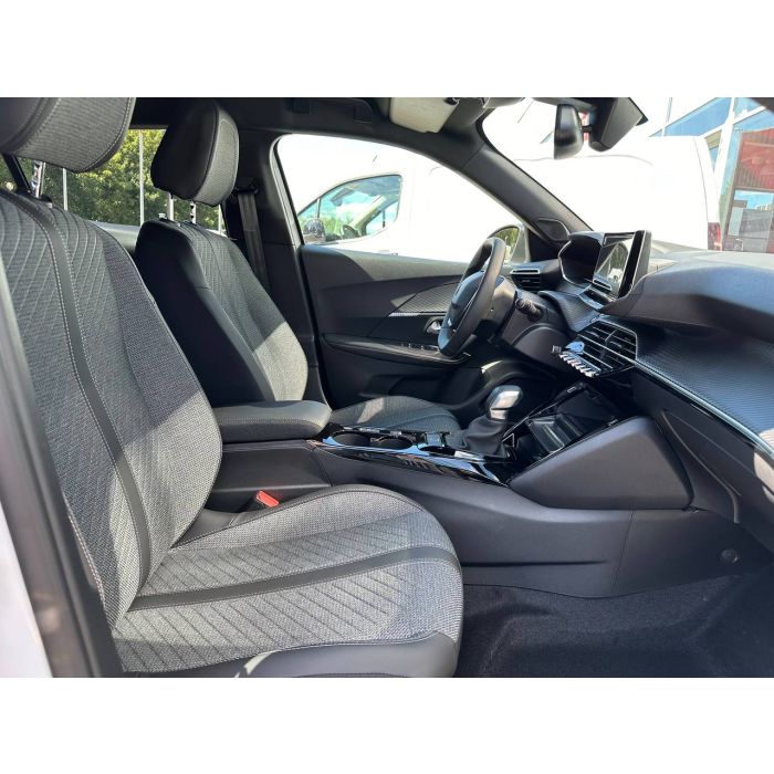 Peugeot 2008 1.2 PT 130 AT6 Allure 2025