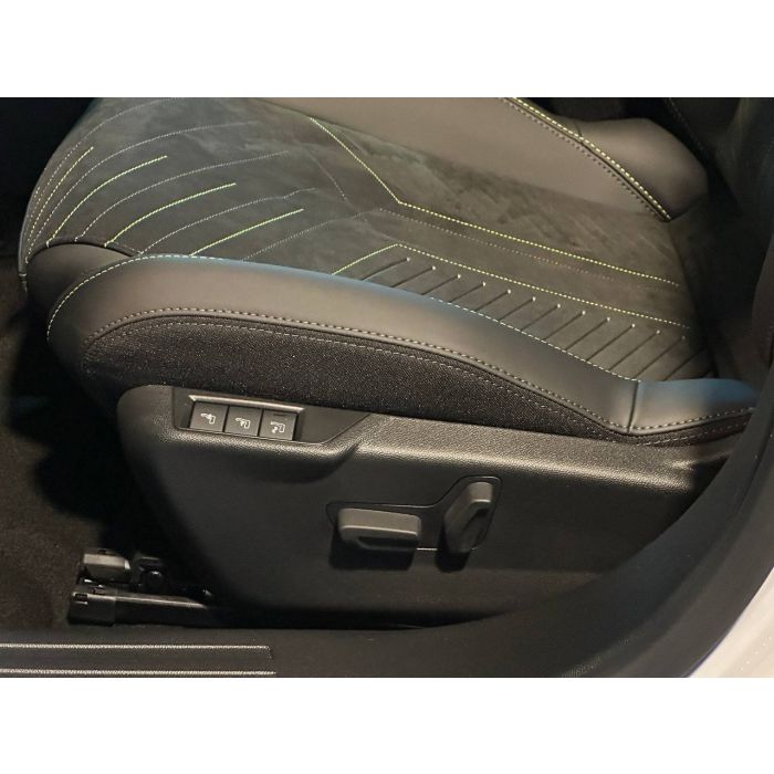 ДЕМО Peugeot 2008 1.2 Hybrid 136 eDCS6 GT 2025
