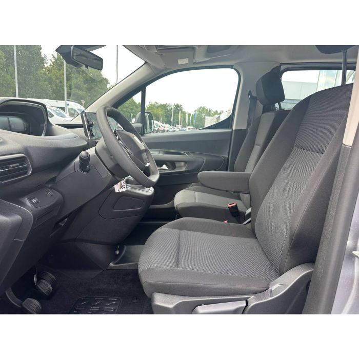 Peugeot Rifter L1 1.5 BlueHDi (100 к. с.) МКПП-6 ACTIVE Pack 2025 