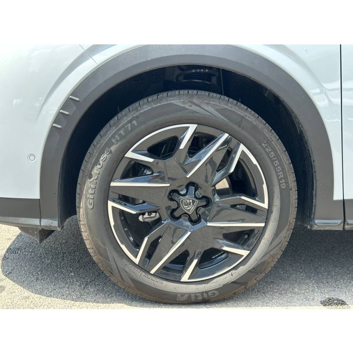 DEMO Peugeot new 3008 1,6 PT 180 AT6 GT (2025) білий