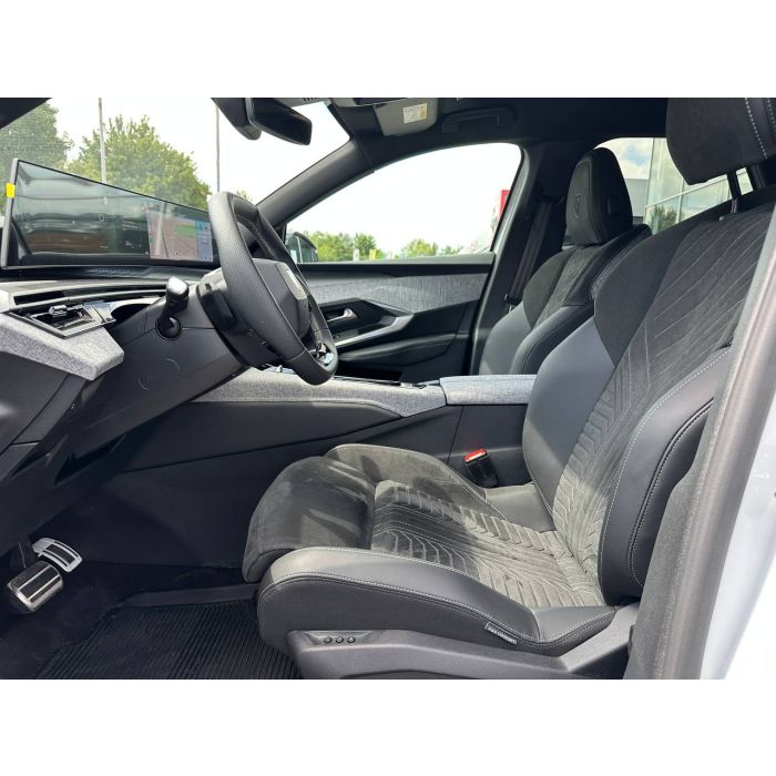 DEMO Peugeot new 3008 1,6 PT 180 AT6 GT (2025) білий