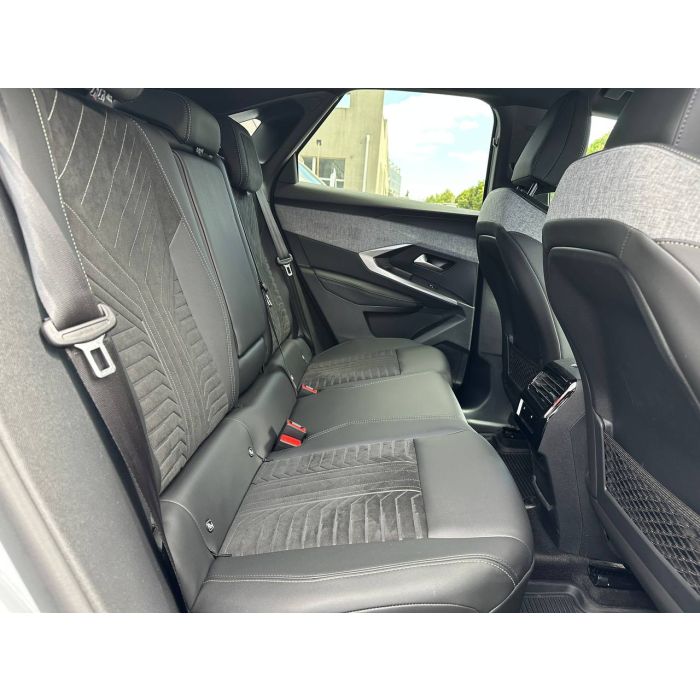 DEMO Peugeot new 3008 1,6 PT 180 AT6 GT (2025) білий