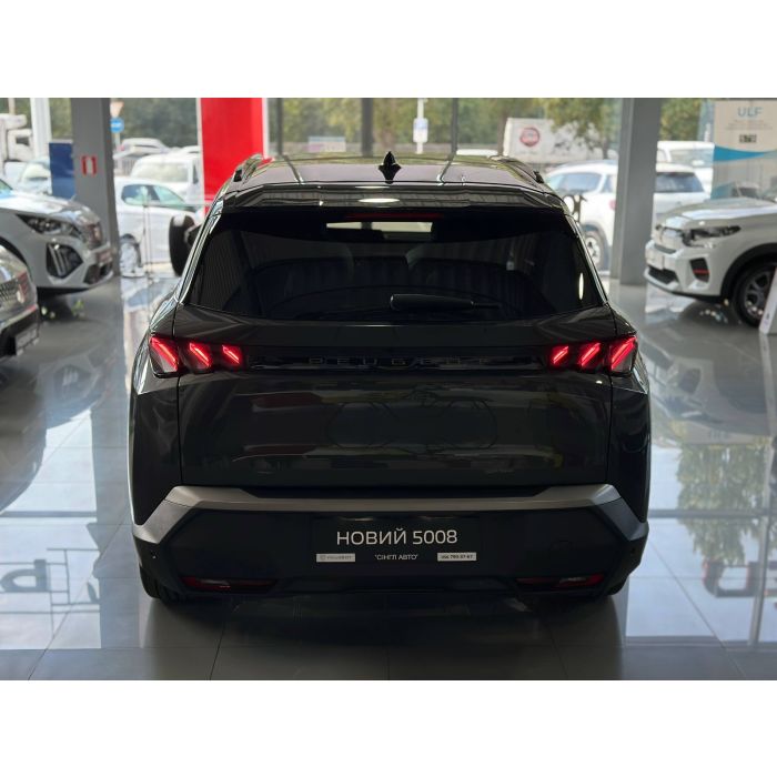 Peugeot new 5008 1,6 PT 180 AT6 GT (2025)