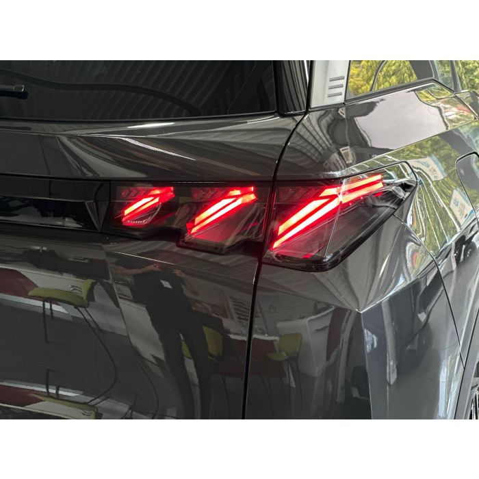 Peugeot new 5008 1,6 PT 180 AT6 GT (2025)