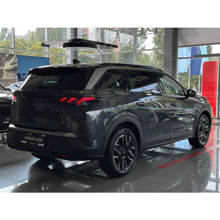 Peugeot new 5008 1,6 PT 180 AT6 GT (2025)
