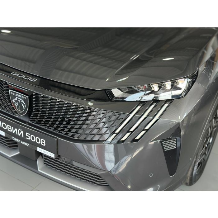 Peugeot new 5008 1,6 PT 180 AT6 GT (2025)