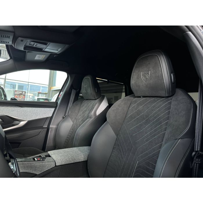 Peugeot new 5008 1,6 PT 180 AT6 GT (2025)